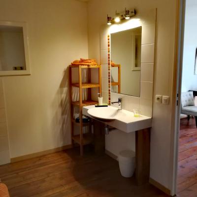 Moulin Pont Vieux Chambre Dhotes Hotel Cholet Sdb